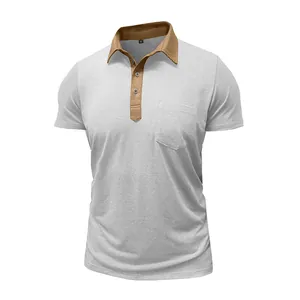 Detailansicht eines schmal geschnittenen Herren-Poloshirts mit Kontrastkragen und Brusttasche
