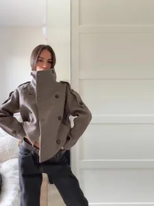 Chic women's short taupe woolen jacket with stand-up collar and double-breasted design