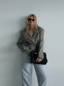 Eleganter grauer Oversize-Blazer für Damen, schicke Anzugjacke im europäischen Stil für das Büro