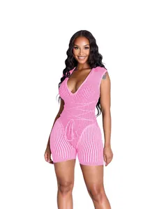 Combinaison courte sexy en tricot côtelé rose avec col en V et lacets à la mode