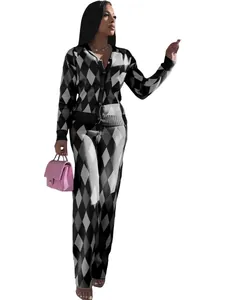 Set due pezzi in maglia da donna con cardigan a motivo a rombi e pantaloni coordinati