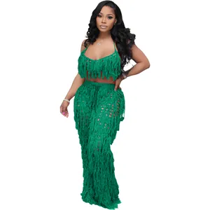 Ensemble de plage sexy en maille crochetée verte avec franges et détails transparents