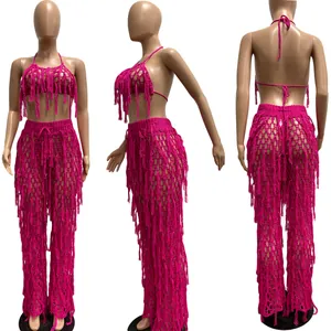 Vue en trois dimensions d'un ensemble de plage rose en crochet à franges transparent