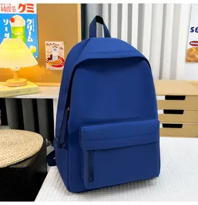 Minimalistischer königsblauer Rucksack mit großem Fassungsvermögen für Studenten