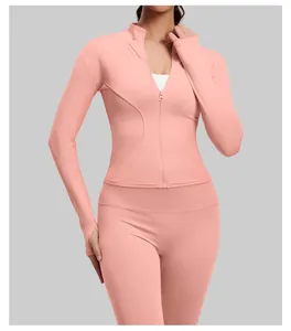 Slim-fit pink yoga jacket with zipper and thumbholes for fitness and running sessions
