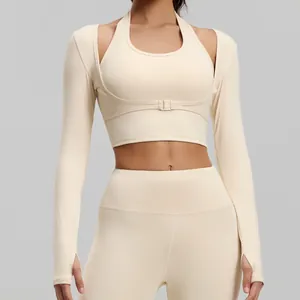 Dames Gelaagde Look Halternek Yogatop Lange Mouw Fitness Shirt Met Ingebouwde Borstkussentjes Duimgaten Polyester Spandex Gym Top