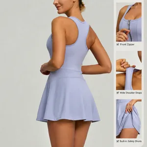 Robe de tennis de sport en plein air avec fermeture éclair et short intégré