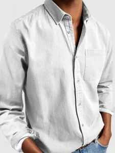 Camisa clásica de hombre retro gris claro de manga larga con bolsillo en el pecho