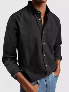 Camisa vintage negra de manga larga para hombre con cuello de solapa y bolsillo frontal