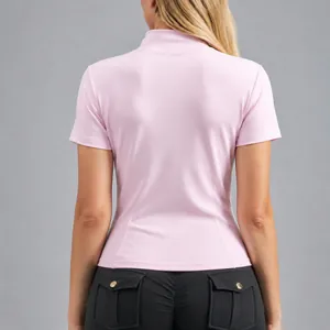 Maglia sportiva da yoga a maniche corte con colletto alla coreana in rosa chiaro.