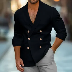Detailansicht eines lässigen zweireihigen Herren-Blazers aus Baumwollleinen mit Schalkragen