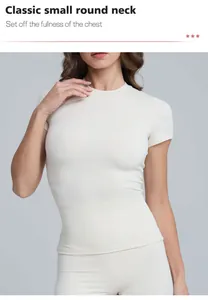 Dettaglio di maglia da yoga donna ad asciugatura rapida con classico scollo rotondo