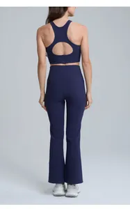 Marineblaues Yoga-Set mit Cut-out-Sport-BH und ausgestellter High-Waist-Leggings für Sport
