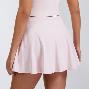 Roze sneldrogende sportskort voor hardlopen en tennis met een hoge taille en pasvorm