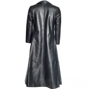 Detaillierte Rückansicht eines langen schwarzen PU-Leder-Trenchcoats für Herren