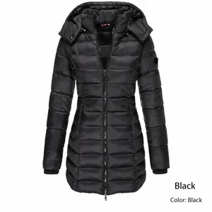 Vorderansicht einer schwarzen langen Steppjacke für Damen mit Kapuze im Detail