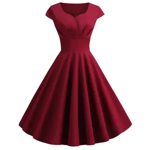 Élégante robe cocktail vintage trapèze bordeaux avec buste plissé et petites manches