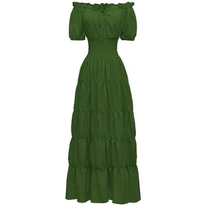 Vestido largo medieval renacentista verde con falda escalonada, vista de cuerpo entero.