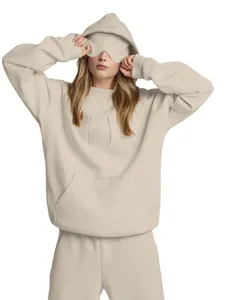 Conjunto de sudadera con capucha beige con antifaz a juego para mujer, ropa suave