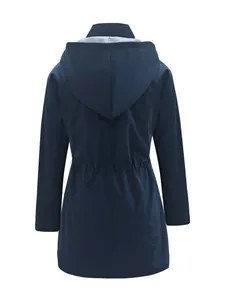 Vue arrière détaillée du coupe-vent imperméable bleu marine pour femmes avec taille ajustable