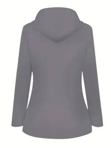 Vue arrière d'une veste imperméable grise à capuche pour femme en grande taille.