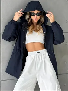 Élégante veste coupe-vent à capuche imperméable noire pour femme, coupe ajustée
