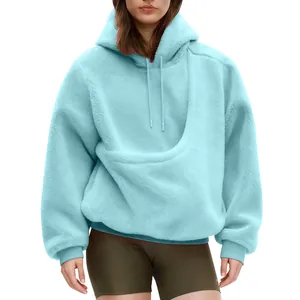 Gezellige lichtblauwe fleece hoodie met grote zak voor huisdieren voor de herfst