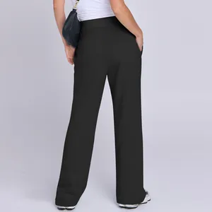 Rückansicht der schwarzen Damen-Sweatpants mit hoher Taille für Passform und Stoff