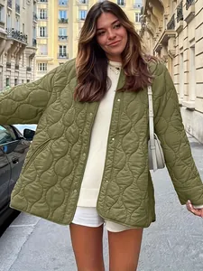 Grüne Steppjacke im europäischen Stil mit Rundhalsausschnitt und lockerer Passform