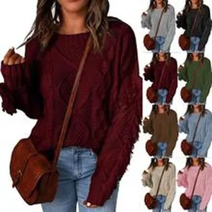 Maglioni da donna in maglia a trecce in vari colori con dettagli sfrangiati sulle maniche