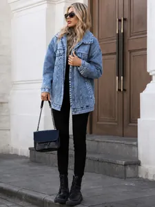 Vintage oversized lichtblauw spijkerjack voor dames met klepzakken