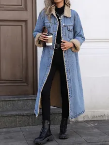 Stijlvol lang spijkerjack in blauw met warme sherpa-fleecevoering en een comfortabele losse pasvorm