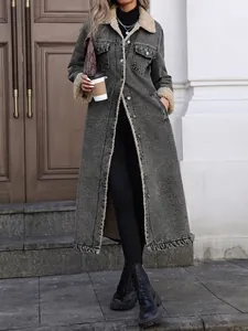 Stijlvol lang denim jack voor dames met warme sherpa-voering en kraag in donkergrijs