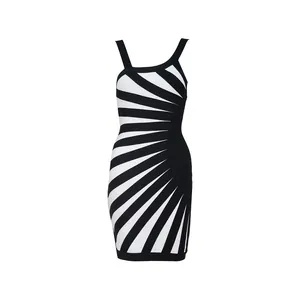 Ärmelloses Bandage-Kleid mit Zebrastreifen, sexy figurbetont und Mini-Länge