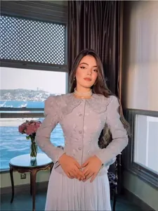 Elegant French style luxury two-piece set featuring flower collar and pleated skirt