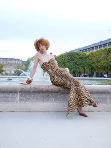 Elegant leopard print tube maxi dress with sexy back slit and slim waist for women
