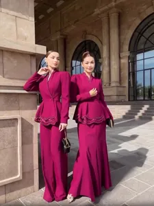 Ensemble chic magenta à manches longues avec perles, pantalon large ou jupe longue