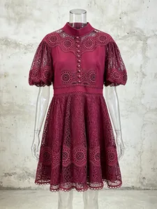 Elegant burgundy short dress with standing collar, puff sleeves and lace embroidery.