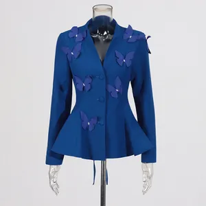 Blazer péplum bleu de luxe style français orné de papillons en relief 3D élégants