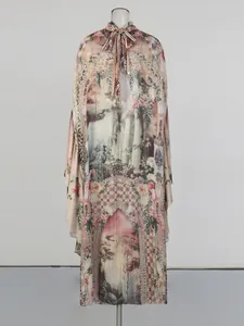 Abito lungo stile palazzo vintage con collo alto, fiocco e maniche svasate particolari