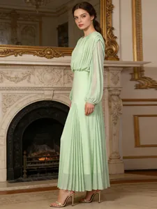 Elegant mint green long sleeve pleated maxi dress with round neck for women