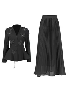 Ensemble noir chic de style français avec veste papillon 3D et jupe longue plissée