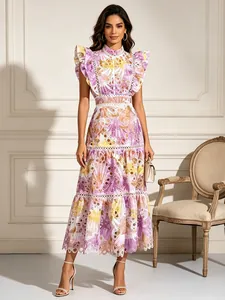 Robe Longue Sans Manches Style Doux Frais Col Montant Broderie Florale Dentelle Élégante Robe d'été Coupe Trapèze Ajourée pour Femme