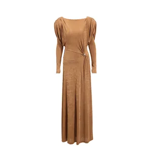 Elegantes bronzefarbenes Langarm-Maxikleid mit schickem Metallverschluss und Draperie-Design
