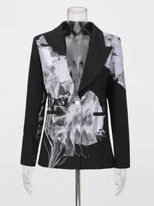 Elegant black blazer with grey floral print on mannequin, stylish women's office wear