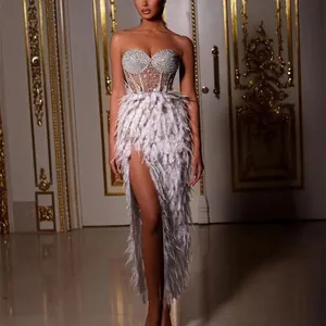 Sexy Abito da Sera Senza Spalline Con Piume Strass e Perline Bianco Con Spacco Alto Abito Midi Bodycon da Donna Festa Banchetto