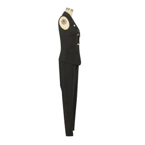 Vue latérale d'un ensemble professionnel noir deux pièces pour bureau avec gilet et pantalon
