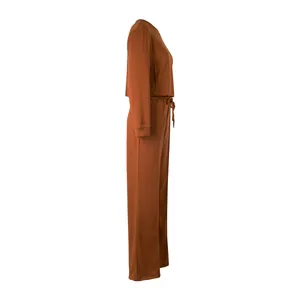 Side profile of a terracotta thickened two-piece sweatshirt and wide-leg pants set.