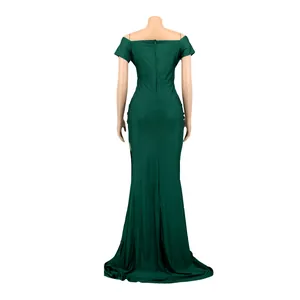 Robe de soirée élégante vert foncé à épaules dénudées avec fermeture éclair et coupe ajustée