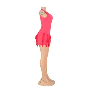 Side profile of a pink women's two-piece fringe set displayed on a full body mannequin